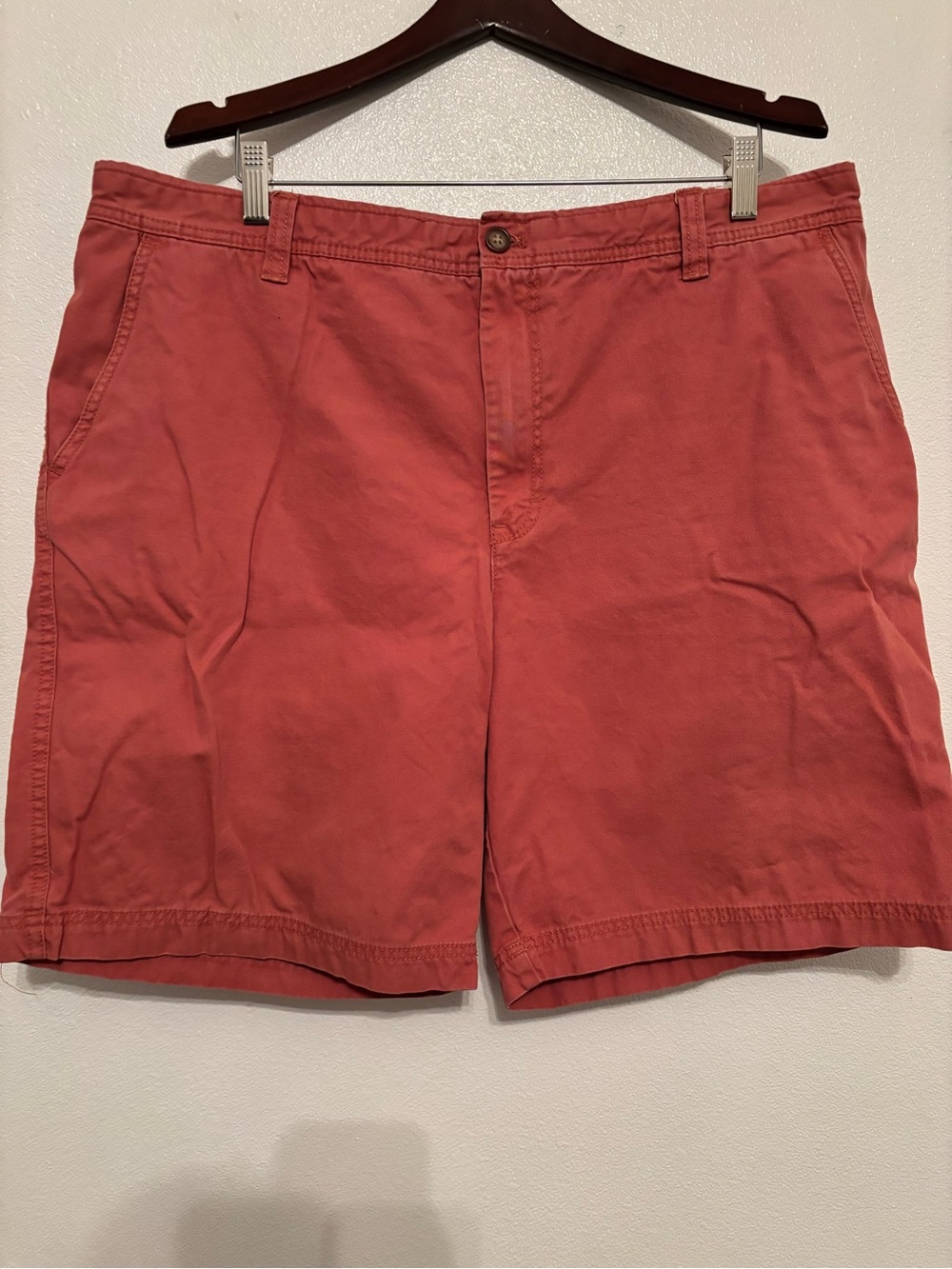 Izod saltwater Coral Flat Front Chino Shorts 40